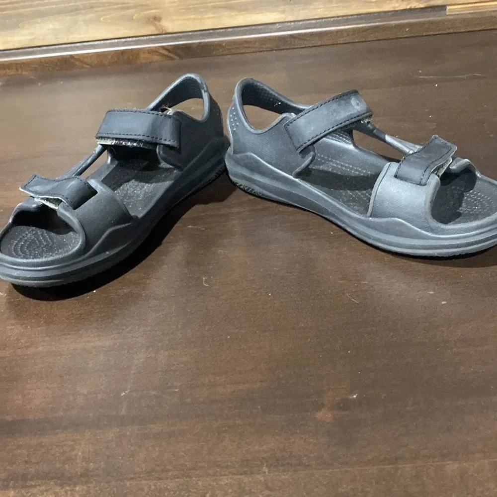 Crocs Swiftwater Jr Black Sandals Size 1